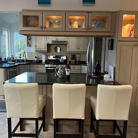 Best Garden View And Ocean View And Sounds-Hot Tub-Bbq-Sleeps 6 Shelter Cove Exterior photo
